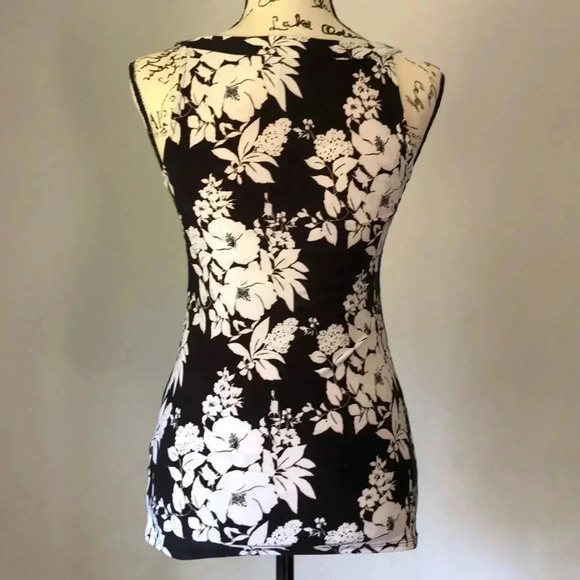 White House Black Market Too - Picture 4 of 6